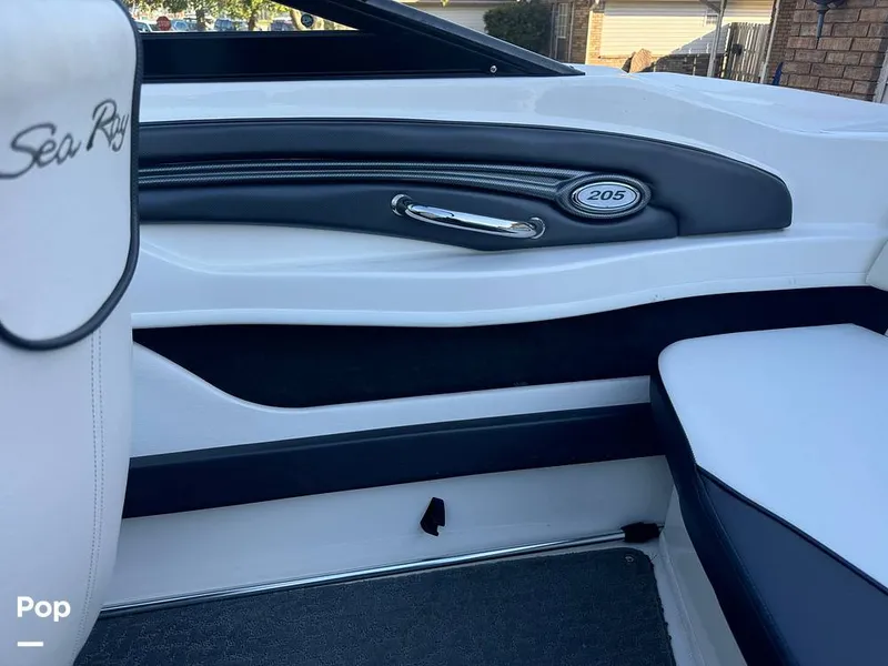 Slide: The Image of Sea Ray 205 Sport 2014 - 14772590