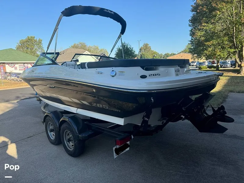 Slide: The Image of Sea Ray 205 Sport 2014 - 14772553
