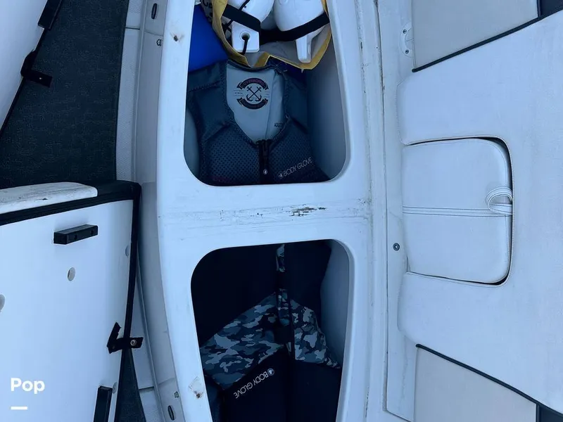 Slide: The Image of Sea Ray 205 Sport 2014 - 14772592