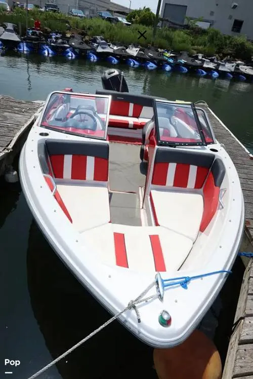 The Image of Glastron GT200 2013 - 14726682