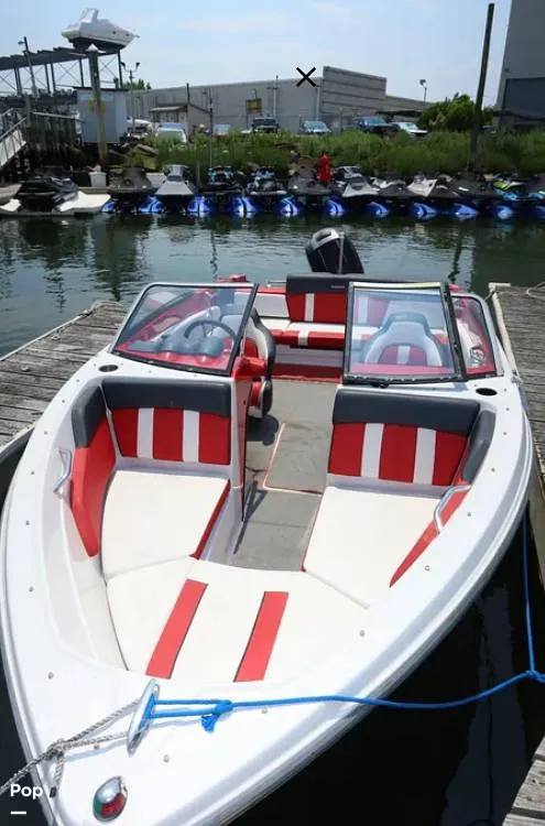 Slide: The Image of Glastron GT200 2013 - 14726685