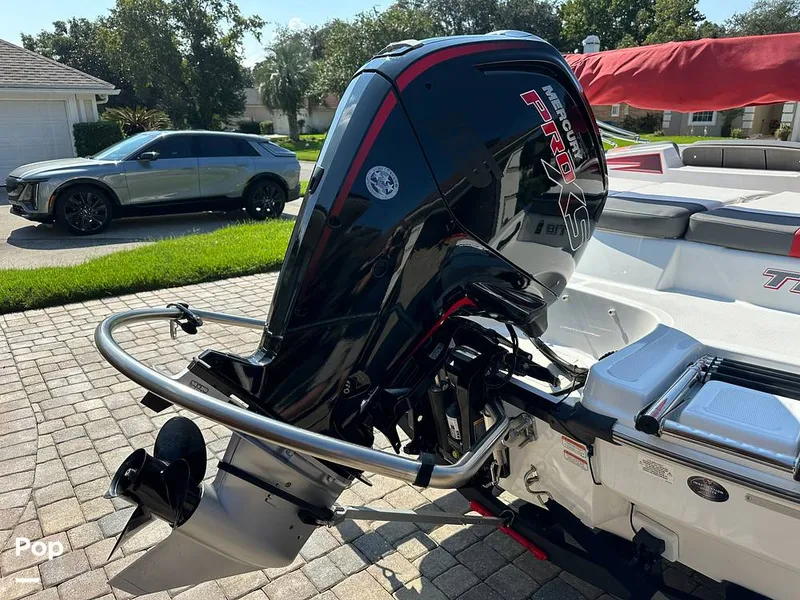 Slide: The Image of Tahoe T18 2023 - 14733355