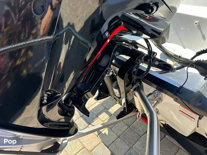 Slide: The Image of Tahoe T18 2023 - 14733356