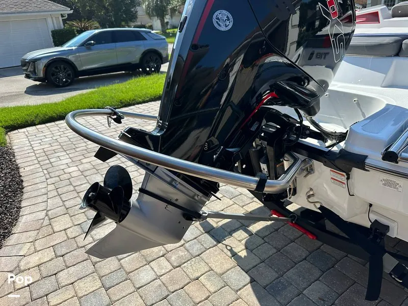 Slide: The Image of Tahoe T18 2023 - 14733358