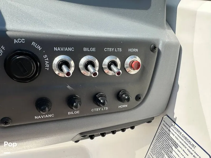 Slide: The Image of Tahoe T18 2023 - 14733405