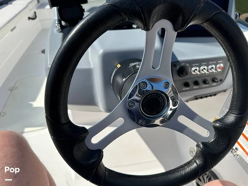 Slide: The Image of Tahoe T18 2023 - 14733407