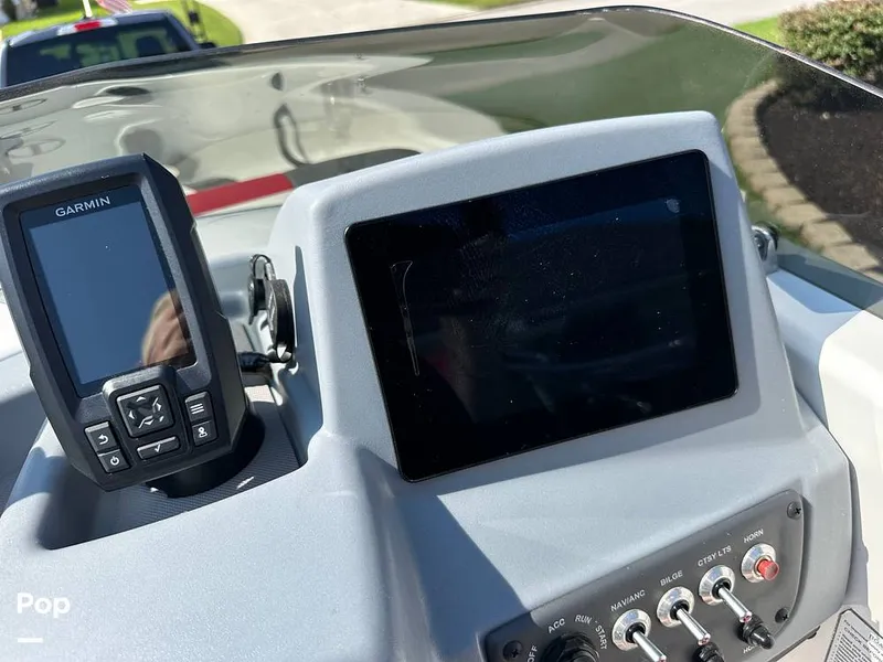 Slide: The Image of Tahoe T18 2023 - 14733409