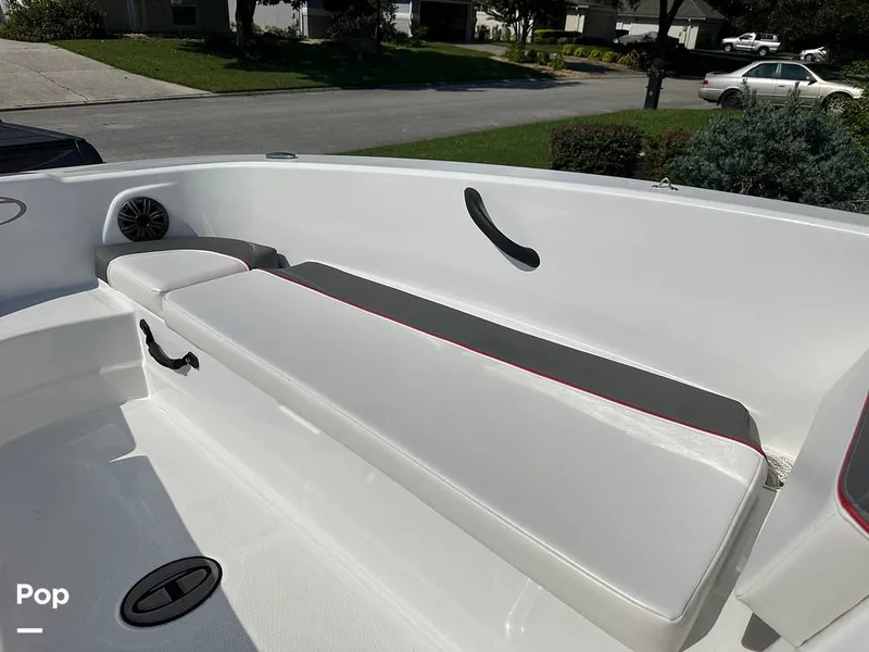 Slide: The Image of Tahoe T18 2023 - 14733416