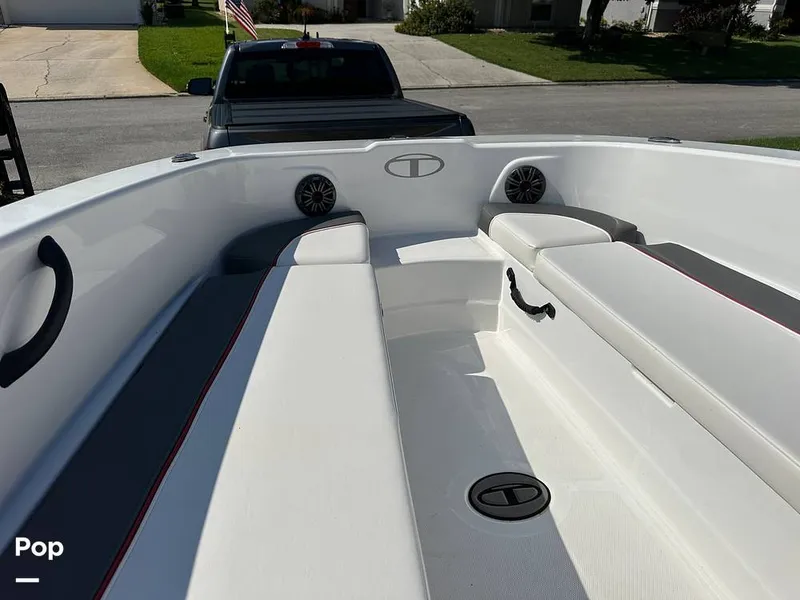 Slide: The Image of Tahoe T18 2023 - 14733417