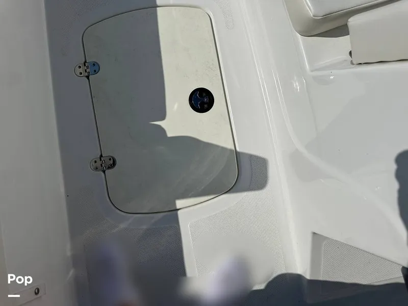 Slide: The Image of Tahoe T18 2023 - 14733423