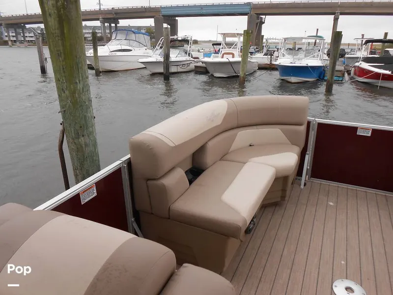 Slide: The Image of SunChaser 22 Fish 2022 - 14725017