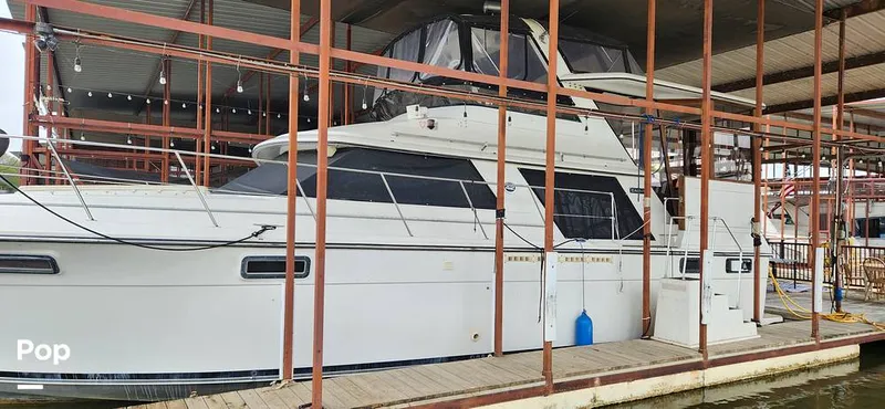 Slide: The Image of Carver 4207 Aft Cabin 1986 - 14742427