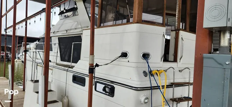 Slide: The Image of Carver 4207 Aft Cabin 1986 - 14742430