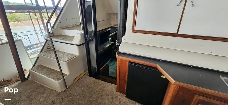 Slide: The Image of Carver Yachts 4207 Aft Cabin 1986 - 14742559