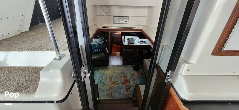 Slide: The Image of Carver Yachts 4207 Aft Cabin 1986 - 14742558