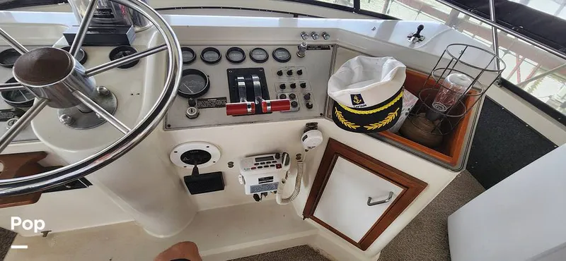 Slide: The Image of Carver Yachts 4207 Aft Cabin 1986 - 14742571