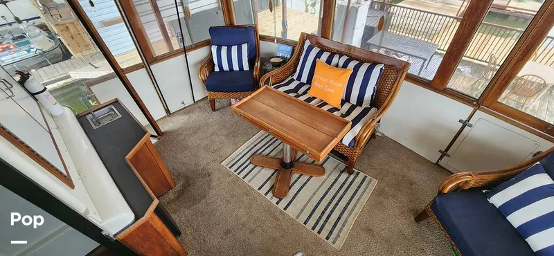 Slide: The Image of Carver Yachts 4207 Aft Cabin 1986 - 14742584