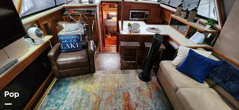 Slide: The Image of Carver Yachts 4207 Aft Cabin 1986 - 14742588