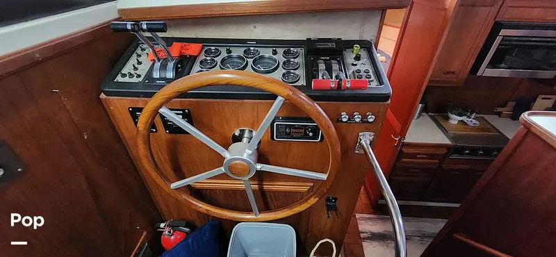 Slide: The Image of Carver Yachts 4207 Aft Cabin 1986 - 14742596