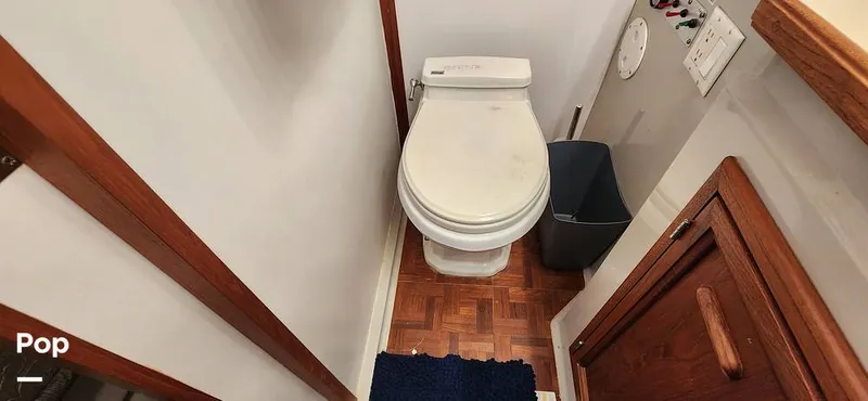 Slide: The Image of Carver Yachts 4207 Aft Cabin 1986 - 14742613