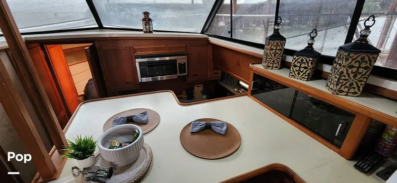 Slide: The Image of Carver Yachts 4207 Aft Cabin 1986 - 14742631