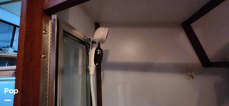 Slide: The Image of Carver Yachts 4207 Aft Cabin 1986 - 14742646