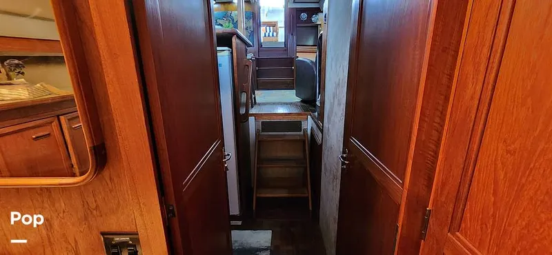 Slide: The Image of Carver Yachts 4207 Aft Cabin 1986 - 14742653