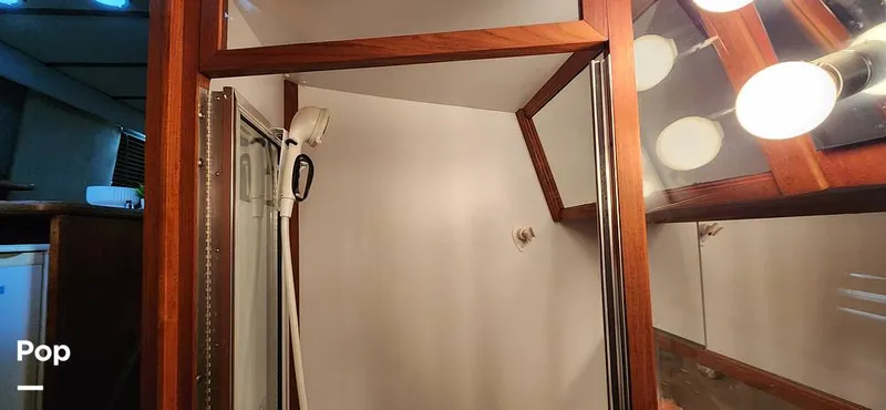 Slide: The Image of Carver Yachts 4207 Aft Cabin 1986 - 14742660