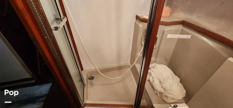 Slide: The Image of Carver Yachts 4207 Aft Cabin 1986 - 14742661