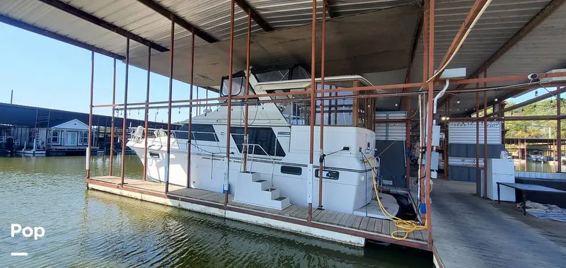 Slide: The Image of Carver Yachts 4207 Aft Cabin 1986 - 14797479