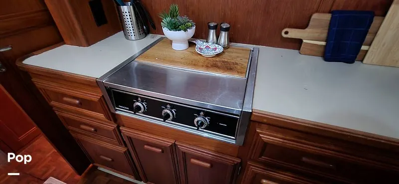 Slide: The Image of Carver Yachts 4207 Aft Cabin 1986 - 14742639