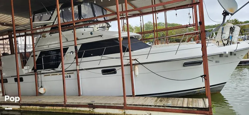 Slide: The Image of Carver Yachts 4207 Aft Cabin 1986 - 14742373