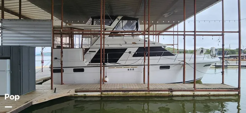 Slide: The Image of Carver Yachts 4207 Aft Cabin 1986 - 14742377