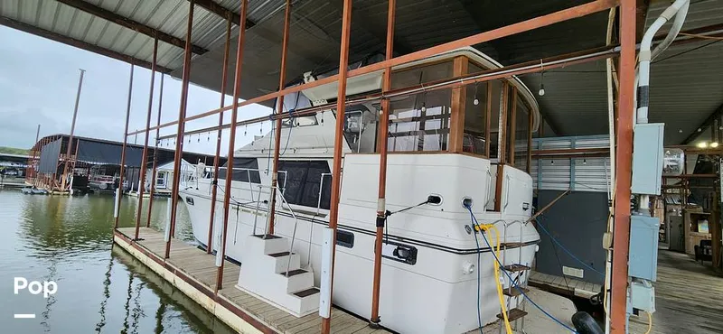 Slide: The Image of Carver Yachts 4207 Aft Cabin 1986 - 14742414