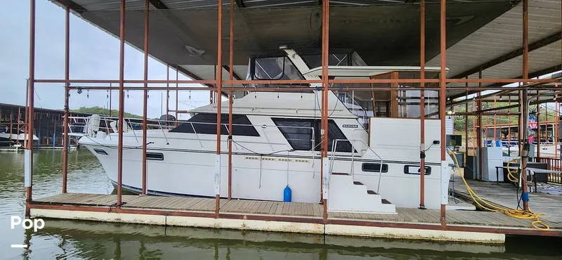 Slide: The Image of Carver Yachts 4207 Aft Cabin 1986 - 14742424