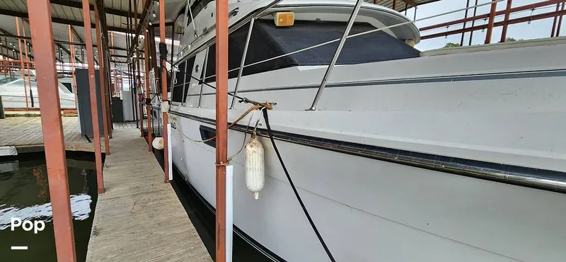 Slide: The Image of Carver Yachts 4207 Aft Cabin 1986 - 14742461