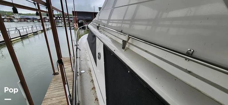 Slide: The Image of Carver Yachts 4207 Aft Cabin 1986 - 14742437