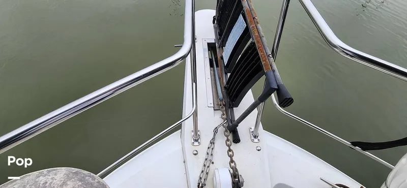 Slide: The Image of Carver Yachts 4207 Aft Cabin 1986 - 14742452