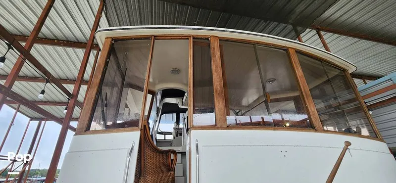 Slide: The Image of Carver Yachts 4207 Aft Cabin 1986 - 14742474