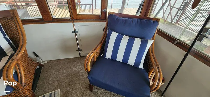 Slide: The Image of Carver Yachts 4207 Aft Cabin 1986 - 14742545