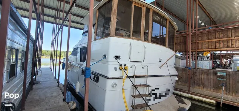 Slide: The Image of Carver Yachts 4207 Aft Cabin 1986 - 16662188