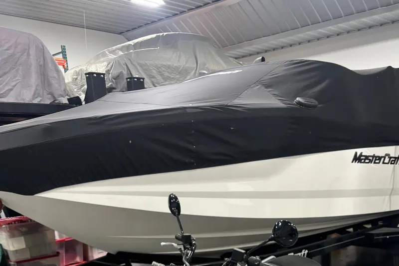 Slide: The Image of MasterCraft NXT24 2022 - 3