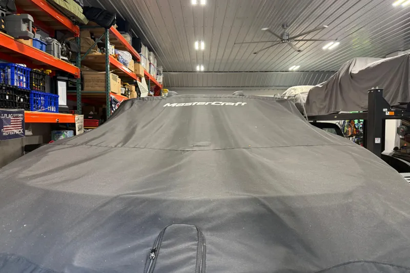 Slide: The Image of MasterCraft NXT24 2022 - 43