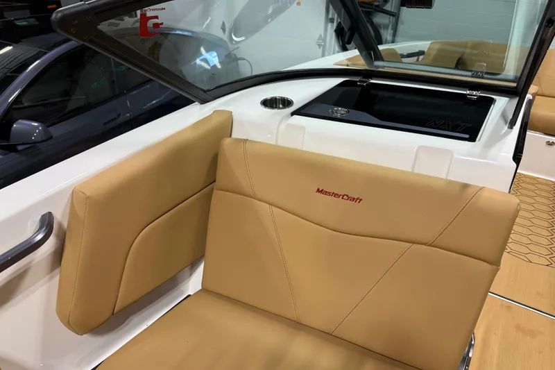 Slide: The Image of MasterCraft NXT24 2022 - 67