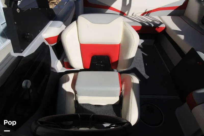 Slide: The Image of Captain's Chair - 14791449