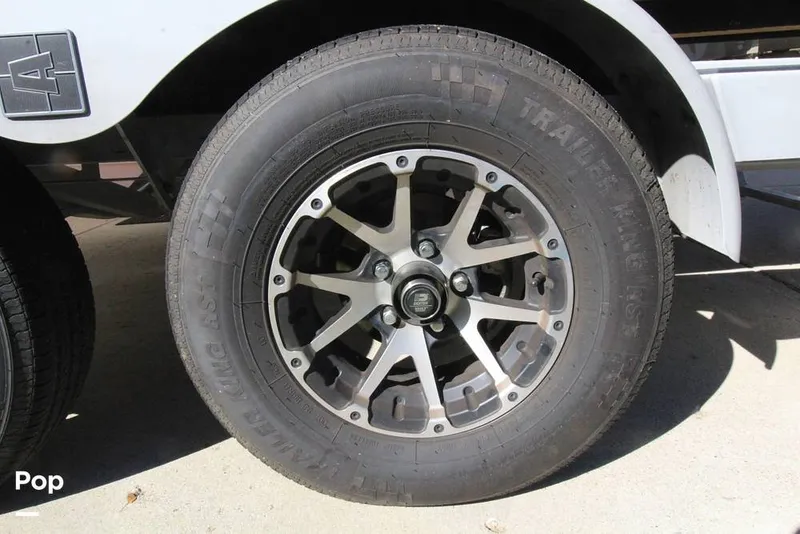 Slide: The Image of Axis T22 2021 - 14791510