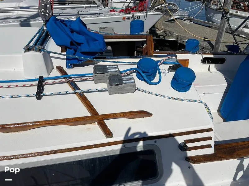 Slide: The Image of Sabre 34 1983 - 15900755