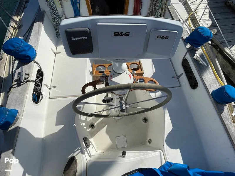 Slide: The Image of Sabre 34 1983 - 14776018