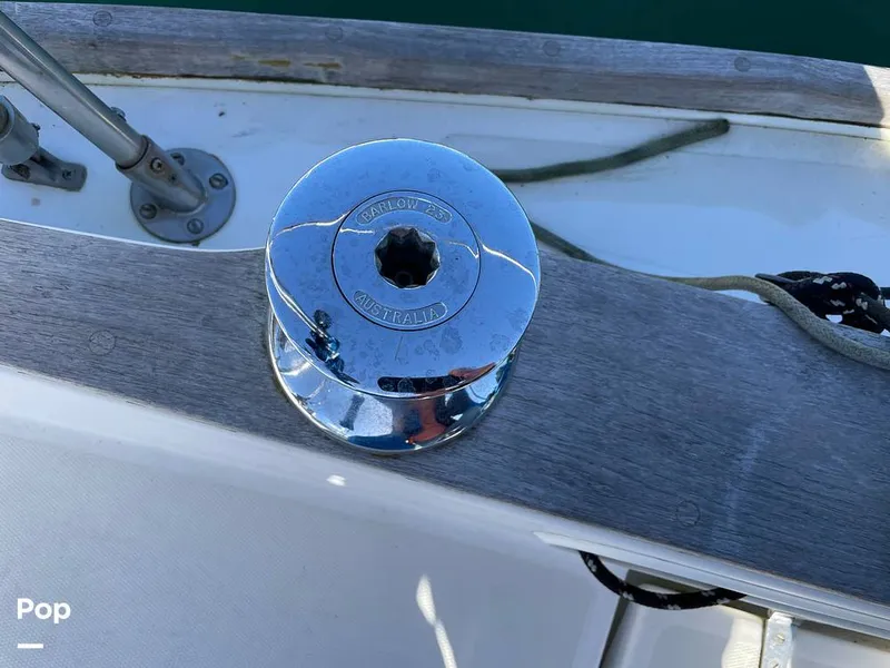 Slide: The Image of Sabre 34 1983 - 14776024