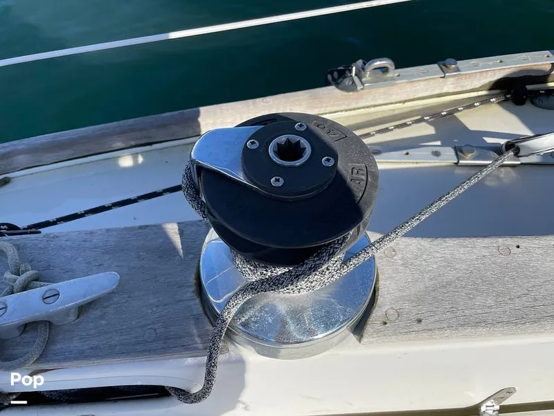 Slide: The Image of Sabre 34 1983 - 14776023